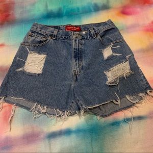 Levi’s high waisted shorts